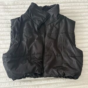 Black Crop Puffer Vest